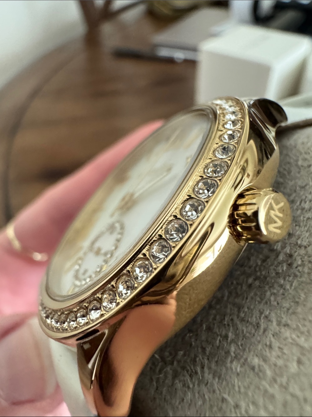 Michael Kors sage Gold and White Crystal-Accent Women's Watch - Picture 4 of 5